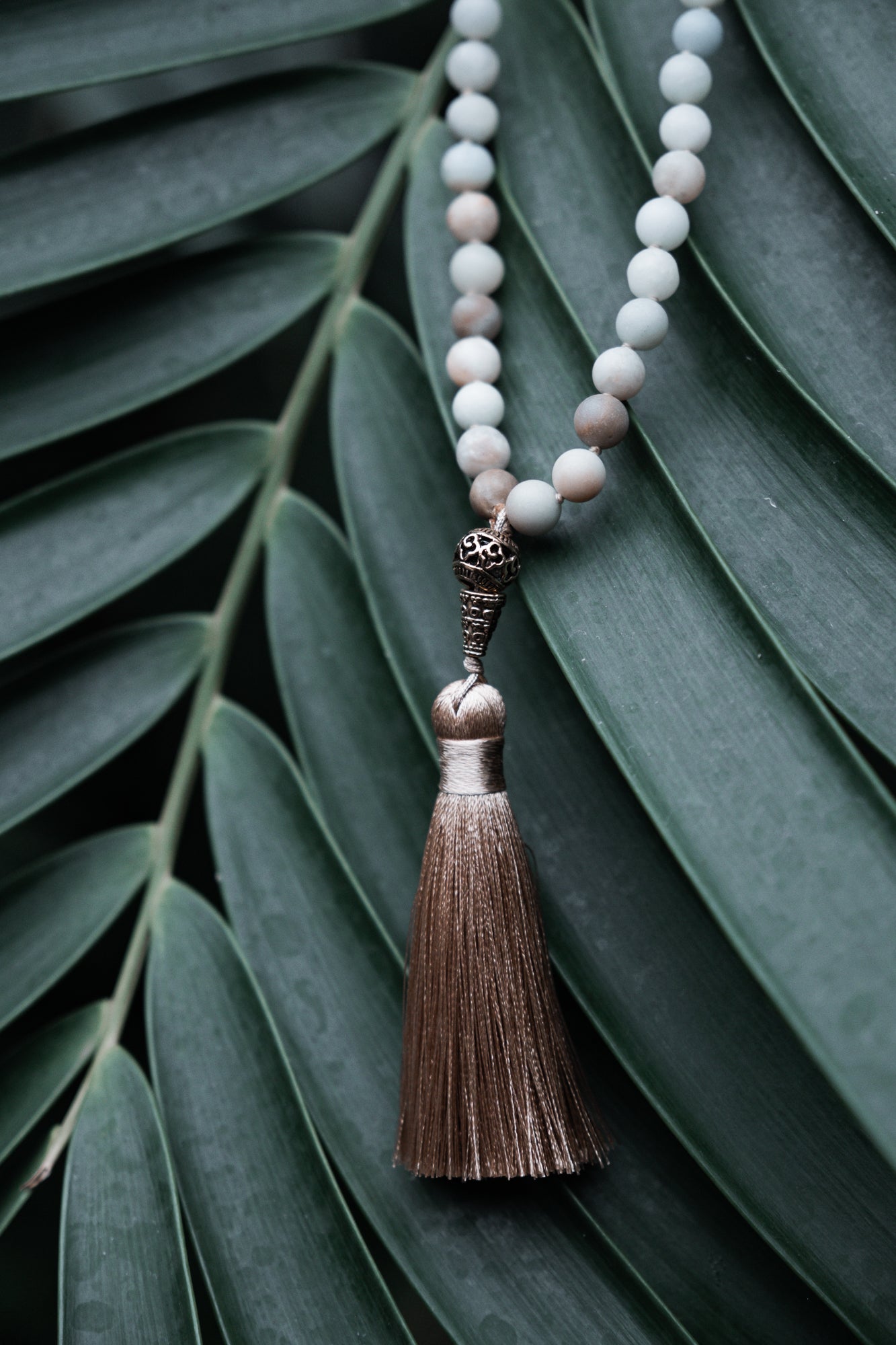 Amazonit Mala Kette mit Quaste – Edelstein Halskette für Yoga, Meditation & Achtsamkeit